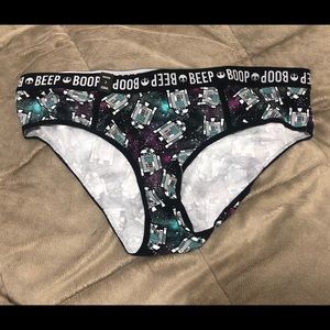 Torrid NWT Star Wars R2-D2 hipster panties